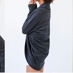 Aritzia Diderot Sweater size XS